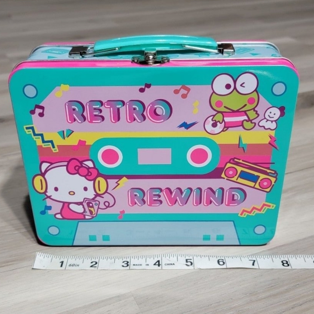 Hello kitty retro rewind lunchbox sanrio loot crate - Picture 3 of 9